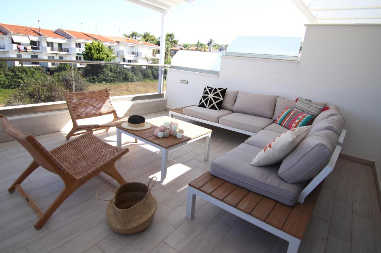 Hanioti Suite Maisonette In Front Of The Sea Exterior photo